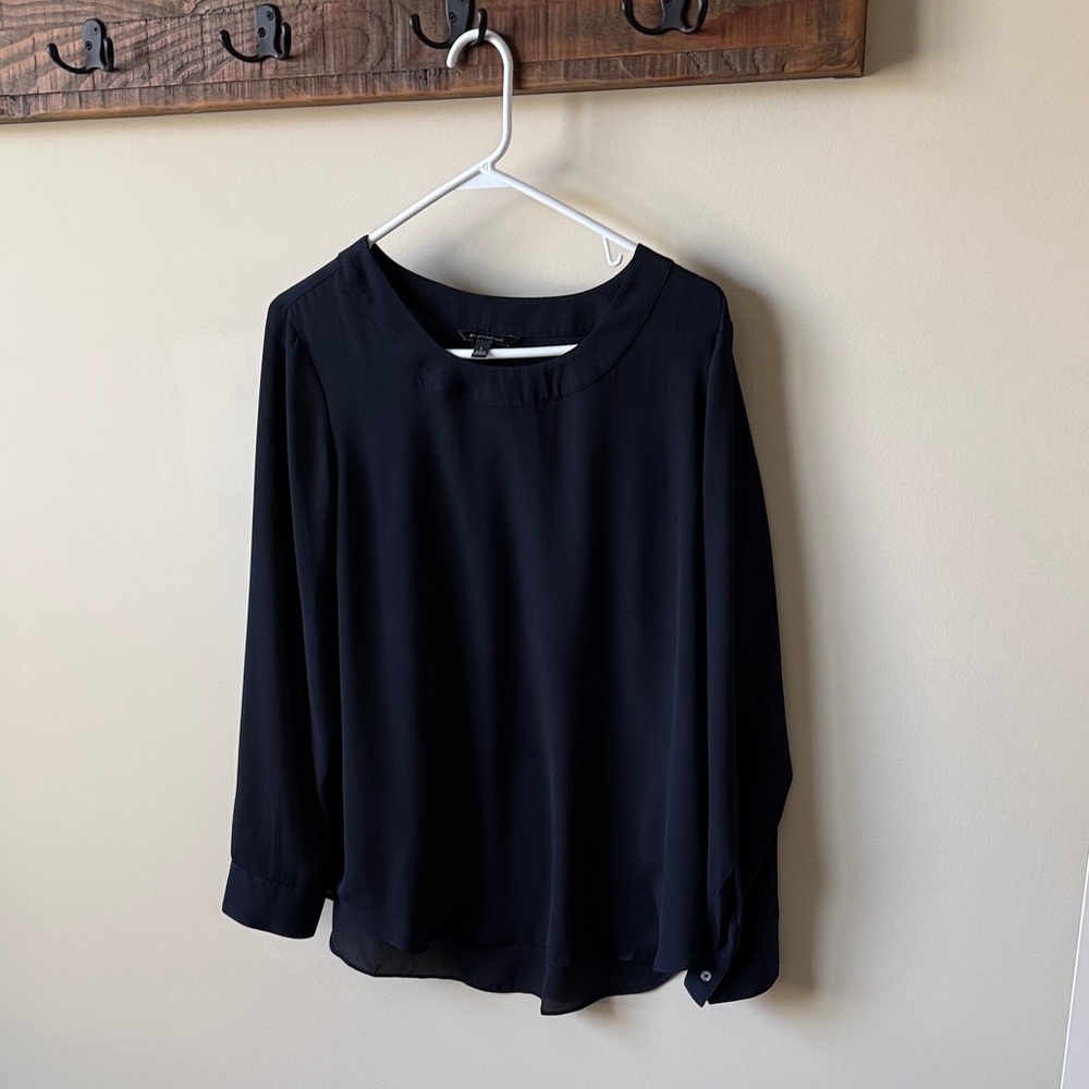 Banana Republic Black Long-Sleeve Crewneck Blouse